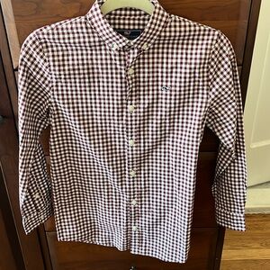 Vineyard Vines kids button down whale shirt. Burgundy checkered. Size M (12-14).
